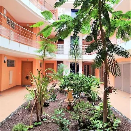 Appartement In Playa San Juan, Casa Greg *